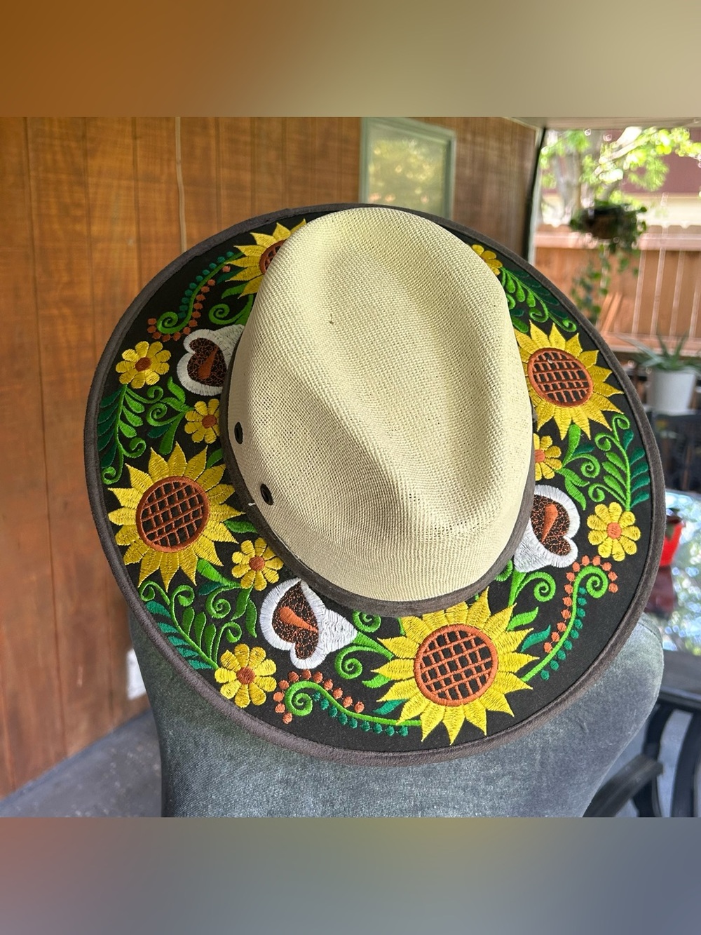 Embroidered Sunflower Wide-Brim Straw Hat - Picture 3 of 9